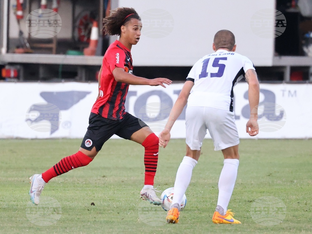 Футбол - Локомотив (София) - Етър (Велико Търново)