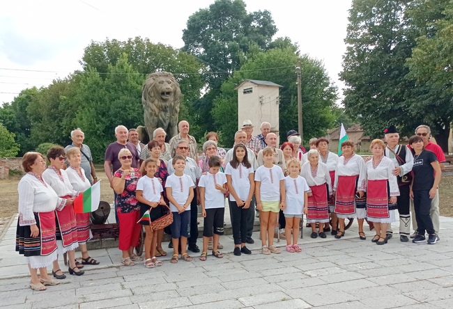 Община Ловеч: В Йоглав посрещнаха ветерани от войните и дружество "Военноинвалид"-Плевен