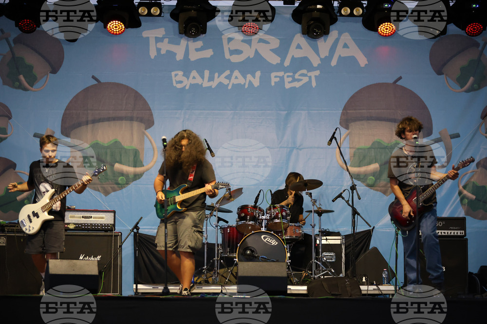Село Дъбрава - The Brava Balkan Fest