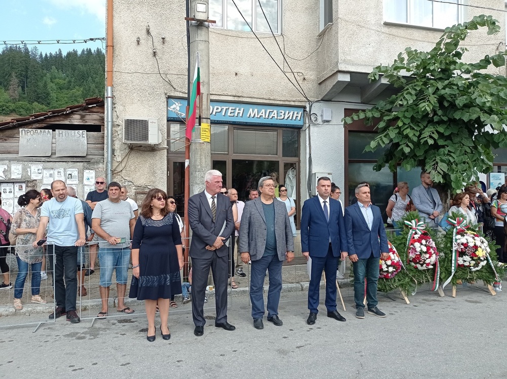 Областна администрация Смолян: Национални хайдушки празници „Капитан Петко войвода“ бяха открити с възстановка по посрещане на войводата