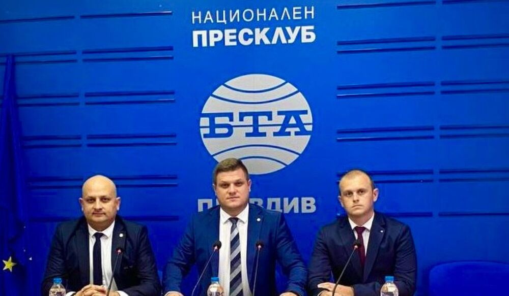 „Възраждане“ издига двама народни представители като кандидати за кмет на Карлово и Асеновград
