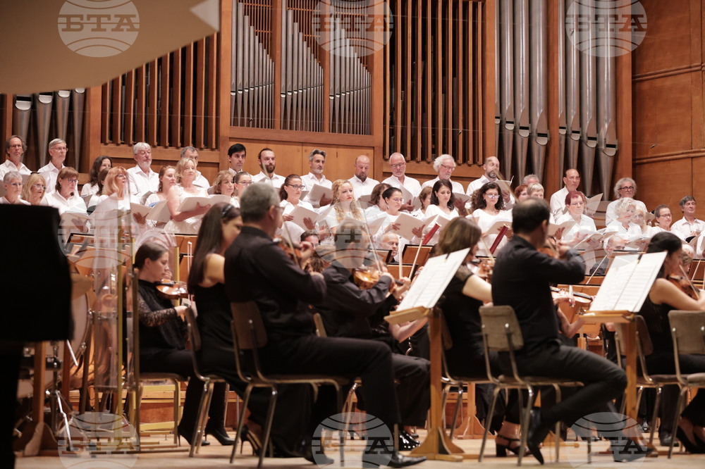 Зала България  - концерт по повод 80-годишнината от спасяването на българските евреи