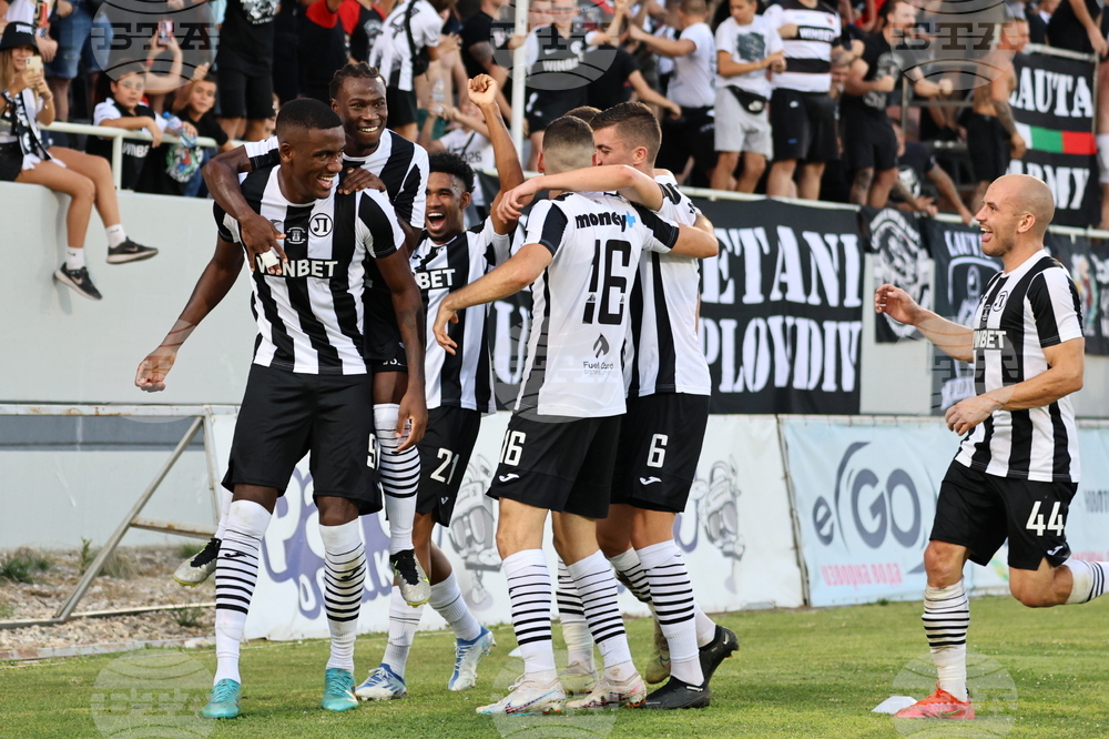 Пловдив - футбол - Локомотив (Пловдив) - Крумовград