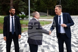 Сърбия - училище - посланик - посещение