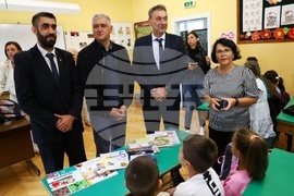 Сърбия - училище - паралелка на български