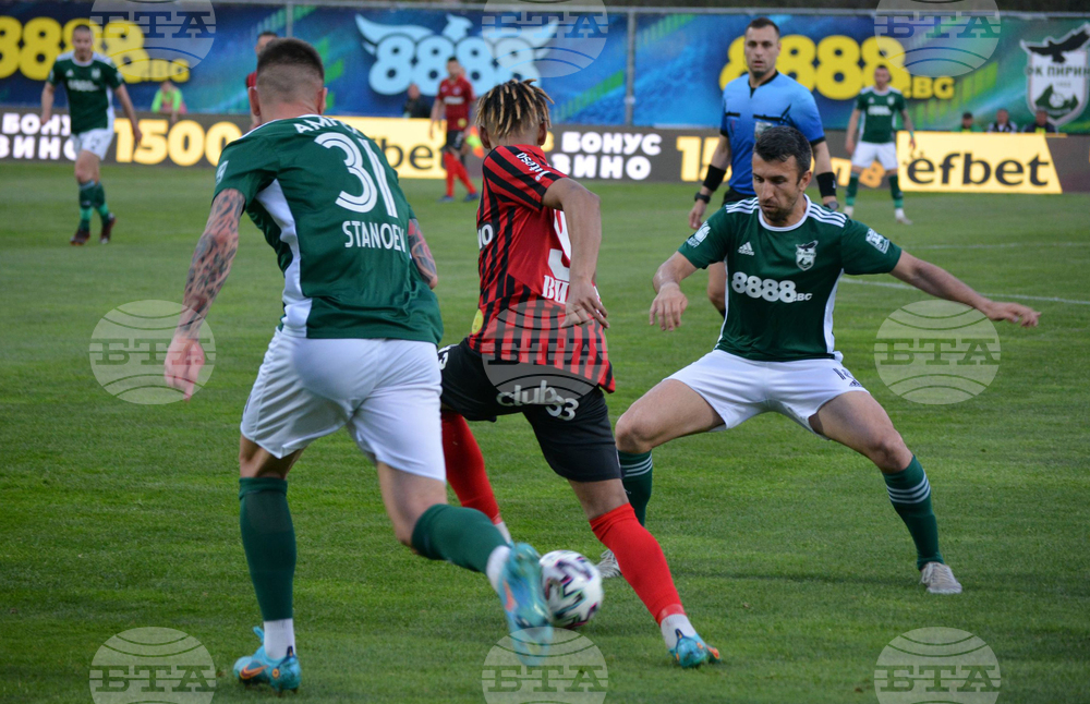 Благоевград – футбол – Пирин Благоевград – Локомотив София