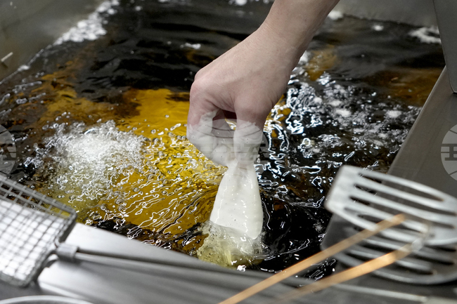 Кипърски ученици събират използвана мазнина за готвене за употреба като биодизел