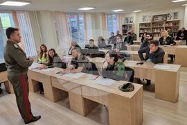 Велико Търново - НВУ "Васил Левски"  - теоретично практичен курс за журналисти