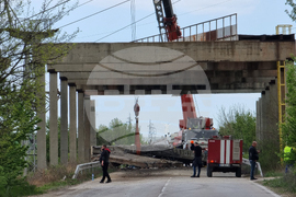 Девня  - Две жени пострадаха тежко при срутване на мостово съоръжение