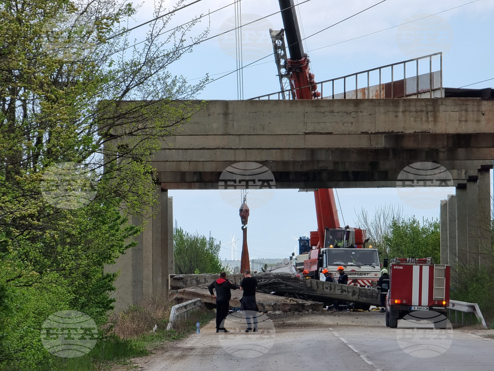 Девня  - Две жени пострадаха тежко при срутване на мостово съоръжение