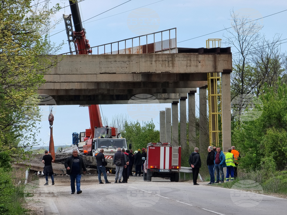 Девня - Две жени пострадаха тежко при срутване на мостово съоръжение