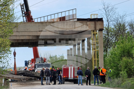 Девня  - Две жени пострадаха тежко при срутване на мостово съоръжение
