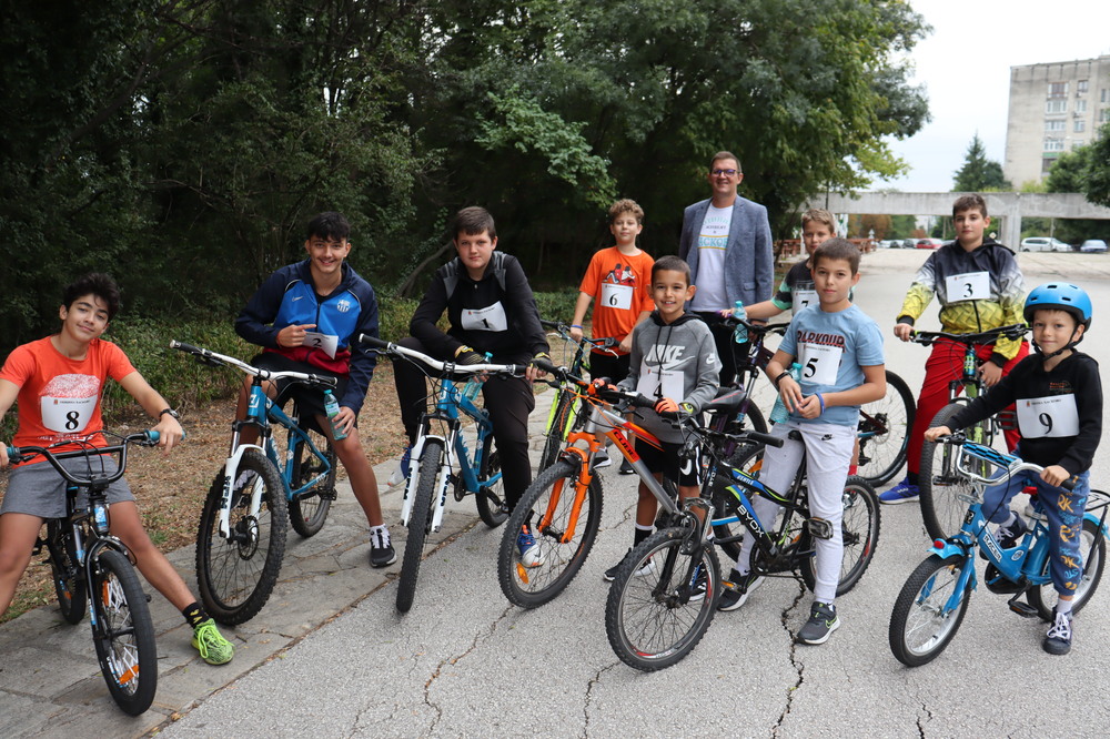 Община Хасково: Традиционното състезание по приложно колоездене се проведе днес на алеята в парк Кенана
