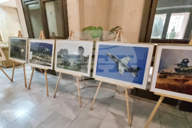 Ловеч - изложба - „Фотодесант“