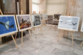 Ловеч - изложба - „Фотодесант“