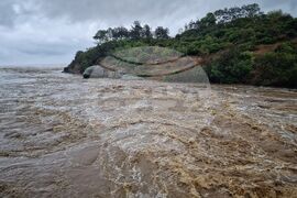 Китен - река Караагач (Китенска) - дъждове - пълноводие