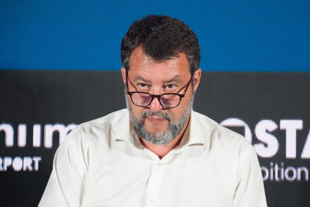 АНСА: Италианският вицепремиер подкрепи изказването на Илон Мъск, че само "Алтернатива за Германия" може да спаси Германия