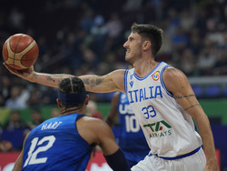 CORRECTION World Cup Italy US Basketball
