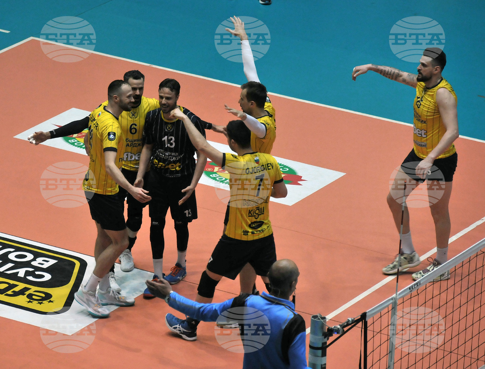 Бургас - волейбол - Нефтохимик - Хебър - финал