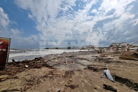 Царево - плаж Нестинарка - обилни дъждове - щети