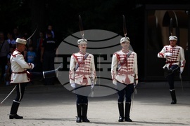 Тържествена смяна на почетния гвардейски караул
