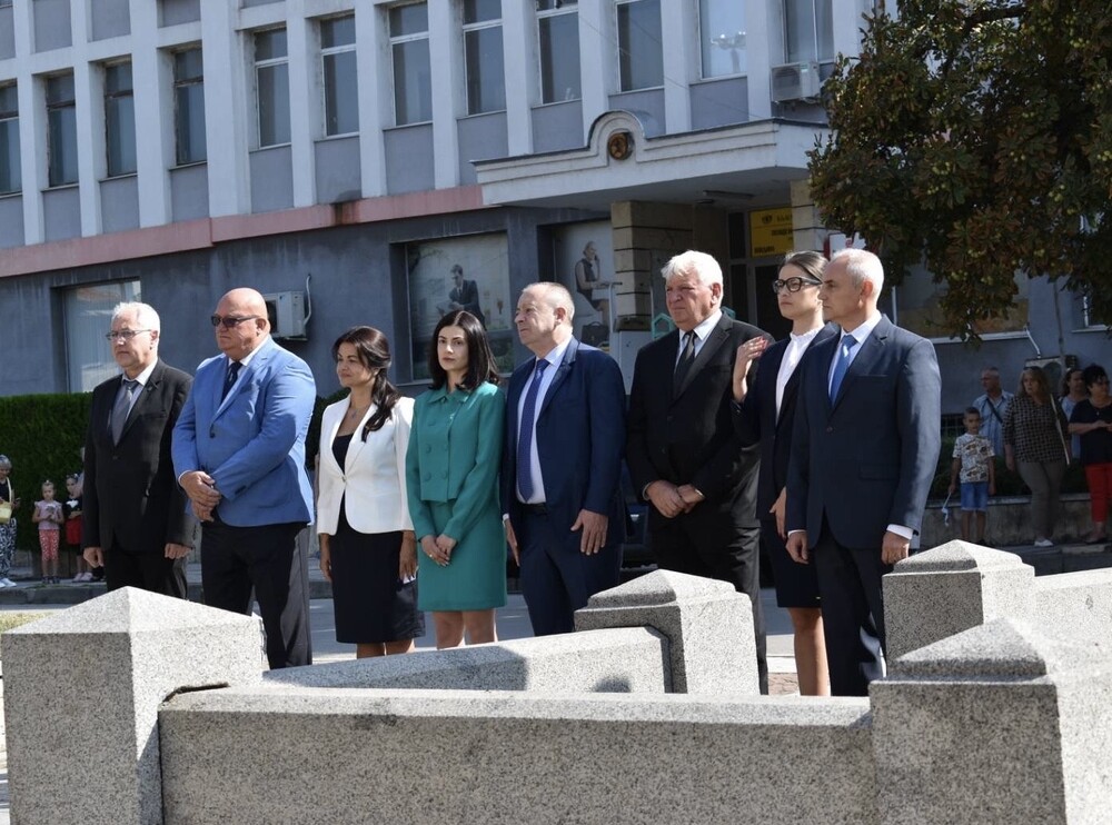 Областна администрация Видин: Областното ръководство се включи в тържественото отбелязване на Деня на Съединението 