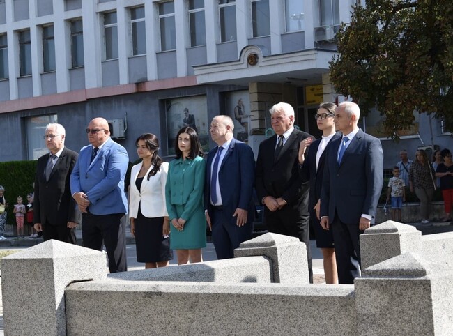 Областна администрация Видин: Областното ръководство се включи в тържественото отбелязване на Деня на Съединението 