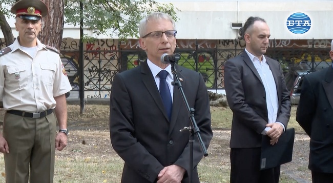 Най-големите победи могат да бъдат постигнати и по мирен начин, заяви премиерът Николай Денков