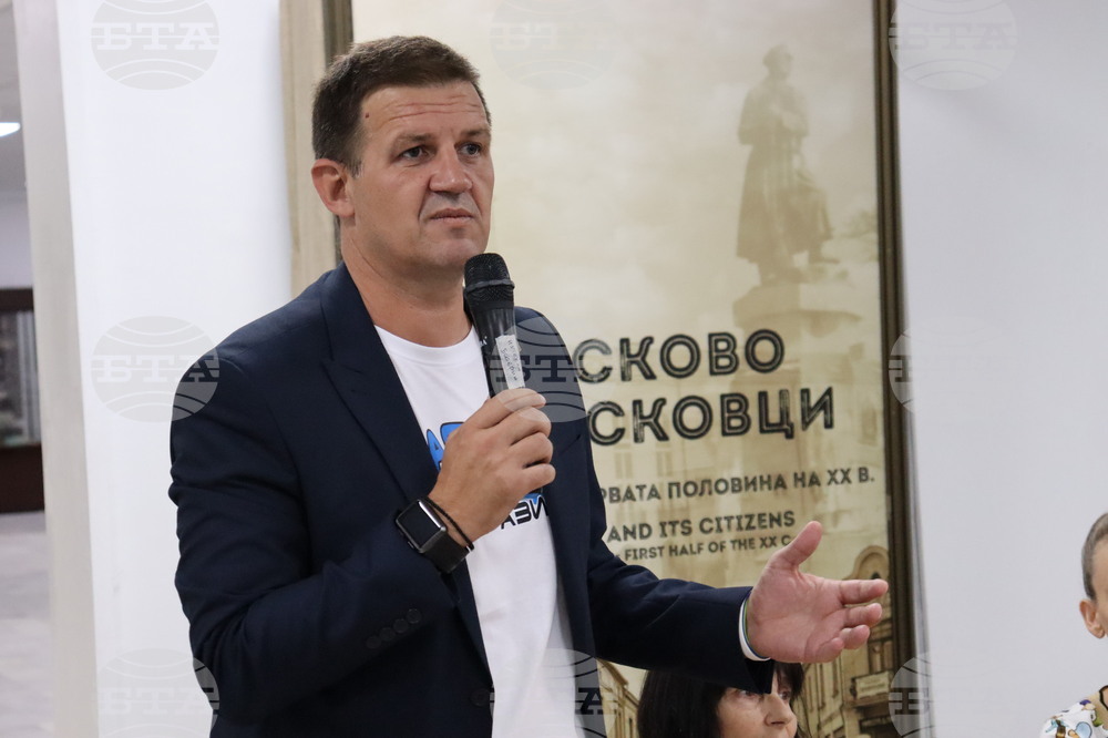 Община Хасково: Официалното представяне на книгата „Хасково и неговите кметове XIX – XX век“ се проведе в Деня на Съединението