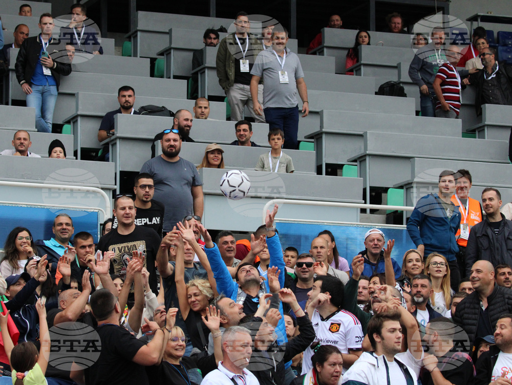 Футбол - Мач на надеждата - благотворително събитие