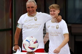 Футбол - Мач на надеждата - благотворително събитие