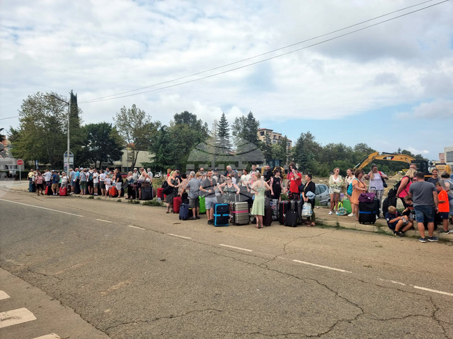 Царево - туристи - извозване