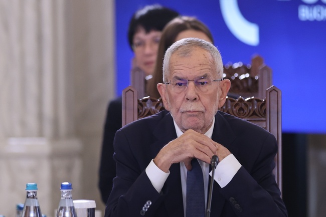 ЕС е ключът към стабилността и просперитета на Босна и Херцеговина, каза президентът на Австрия Александър ван дер Белен в Сараево