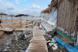 Царево - плаж Арапя - обилни дъждове - щети