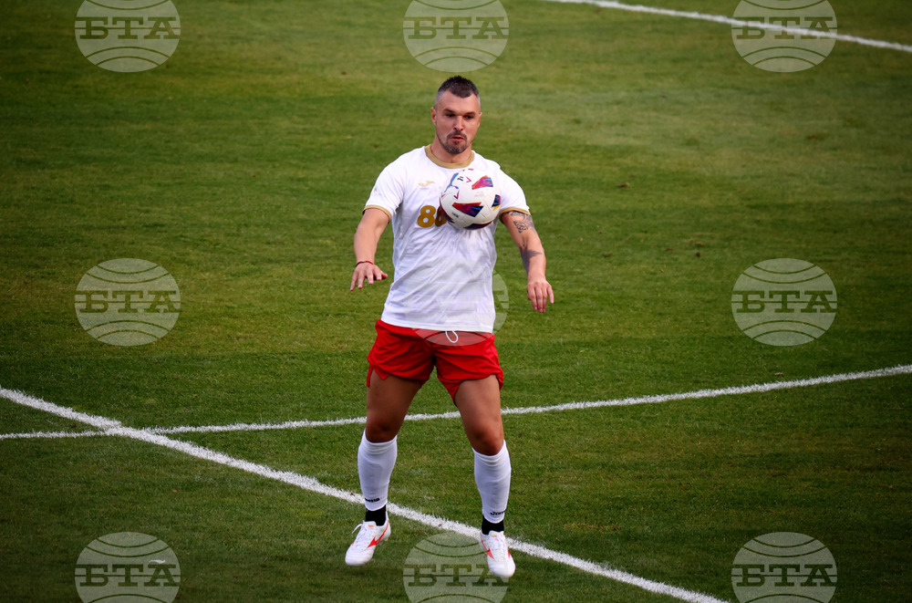 Валери Божинов, Ивайло Чочев и Красимир Димитров са следващите трима участници в бенефисния мач на Мартин Камбуров