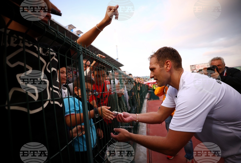Футбол - Мач на надеждата - благотворително събитие