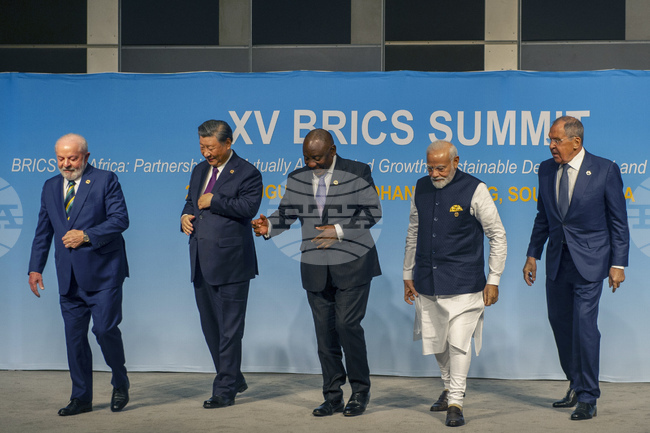 Бразилия поема председателството на БРИКС, девет държави се присъединяват като страни партньори 