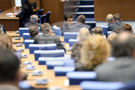 Парламент - заседание