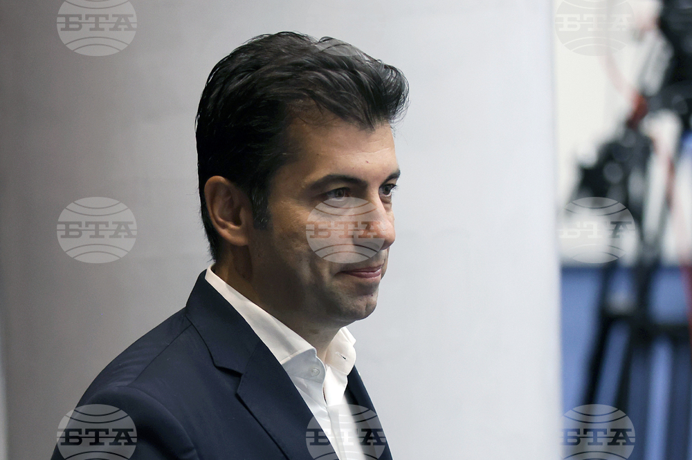 Парламент - заседание - Кирил Петков