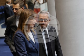 Парламент - заседание