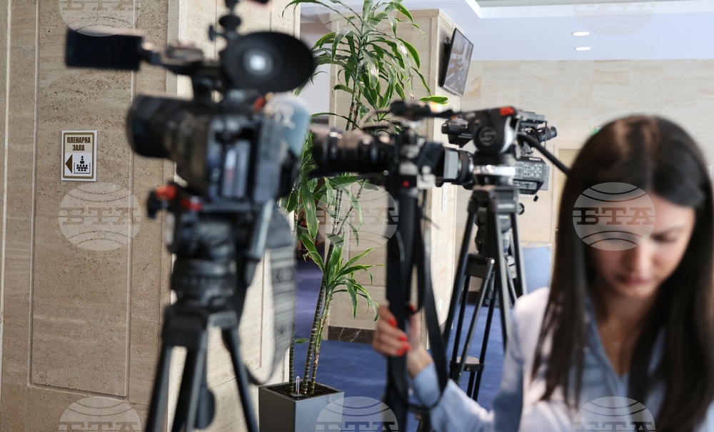 Парламент - кулоари