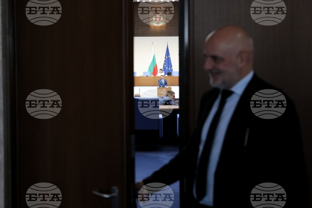 Парламент - кулоари