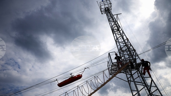 Токът за бизнеса поскъпва с 14 процента утре в сравнение с днес, сочат данните на БНЕБ 