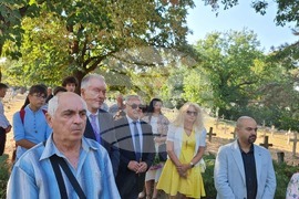 Добрич - Южна Добруджа - почит към героите