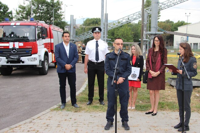 МРРБ: Пожарната ще бъде оборудвана с нови специализирани автомобили и техника за реакция при бедствия и кризи 