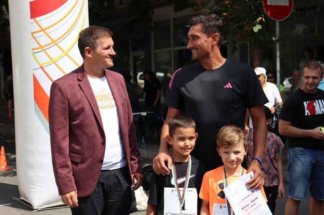 Община Хасково: Победители в традиционния лекоатлетически крос „Ванко Дяков“, организиран от Община Хасково 