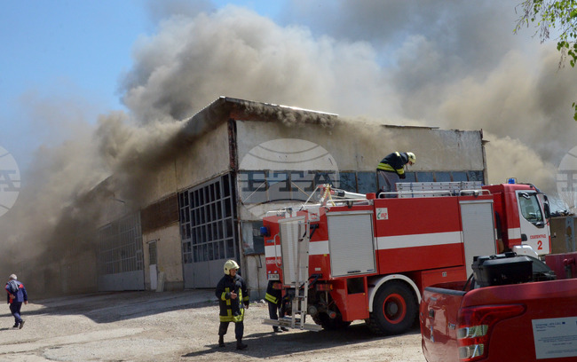 Свиленград - склад за строителни материали - пожар