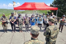 Велико Търново - НВУ "Васил Левски" - теоретично практичен курс за журналисти