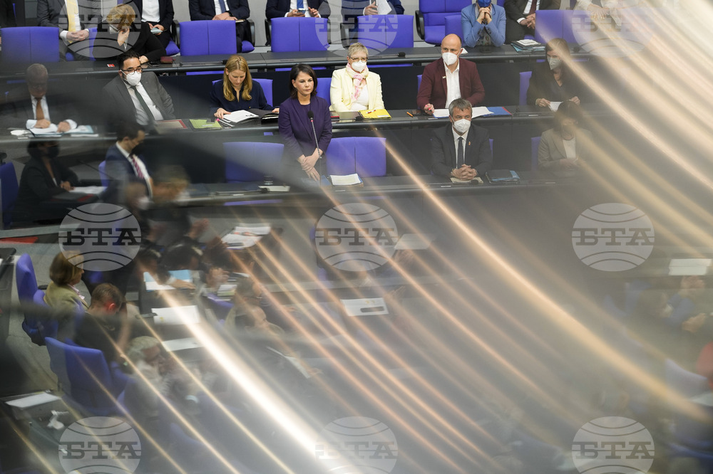 Германският парламент подкрепи изпращането на тежки оръжия за Украйна