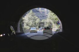 Кресна - автомобили - трафик